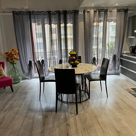 Gorgeous 2 Bedrooms Holiday Apartement Nizza Kültér fotó